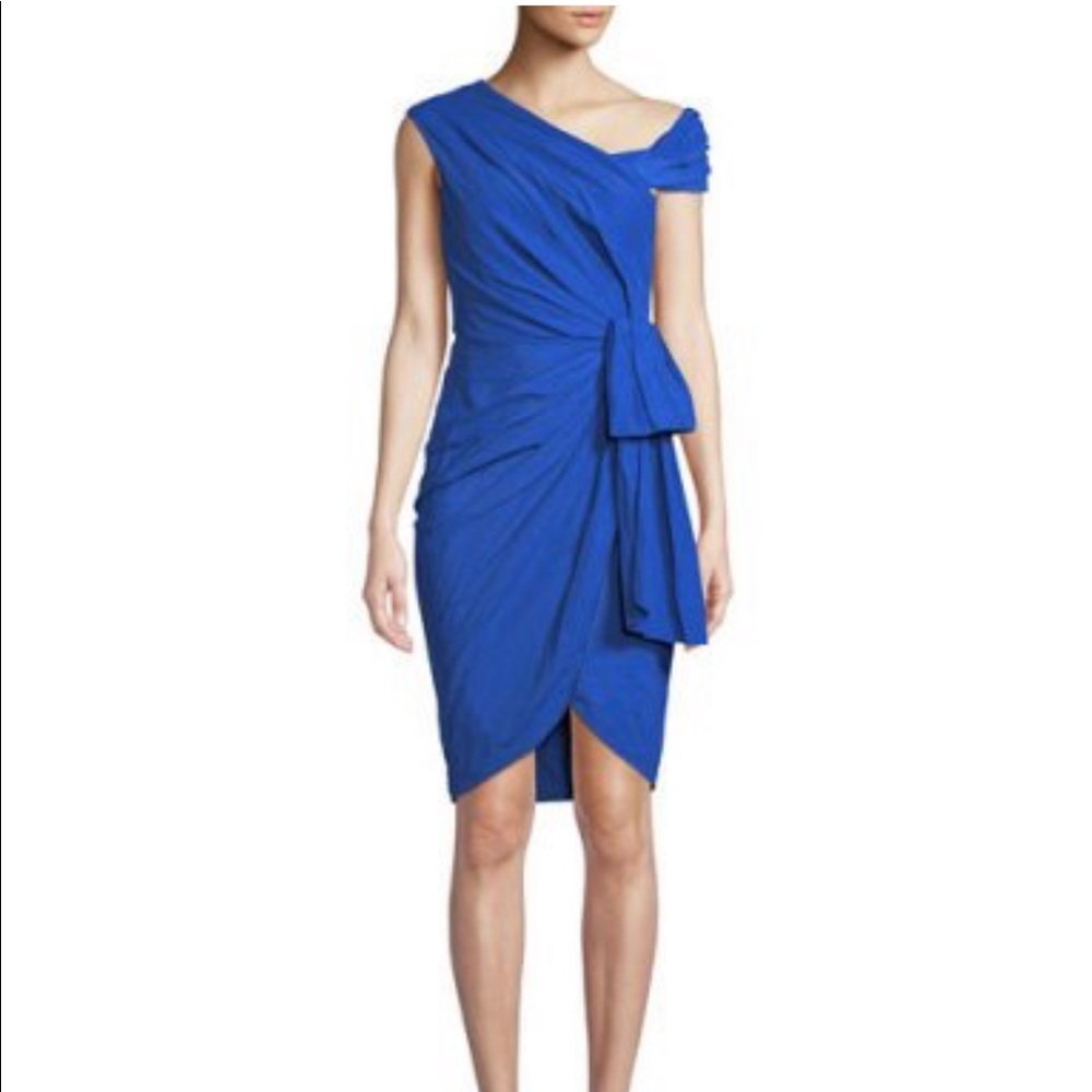 Moschino ‼️‼️‼️ dress asymmetrical 😍😍😍
